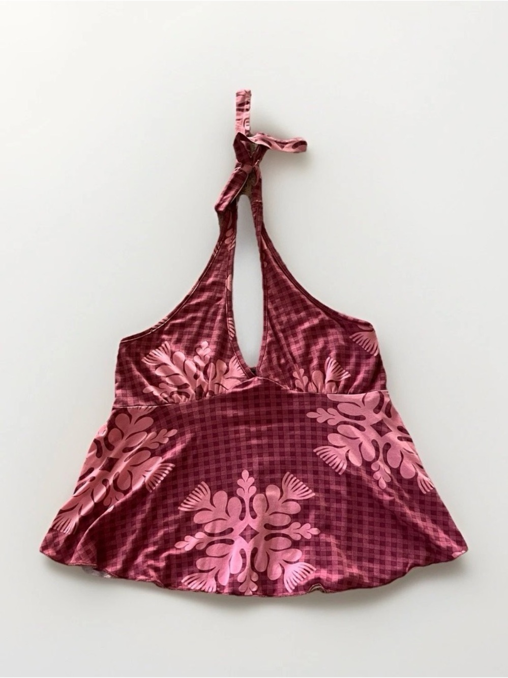 Pakaka Halter Top Hawaiian Floral Quilt Print New! Medium Pink floral vneck top